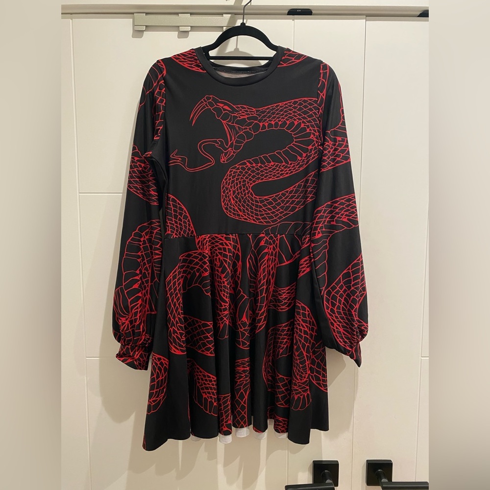 Blackmilk Black & Red Long-Sleeve Skater Midi Dress - Picture 6 of 8
